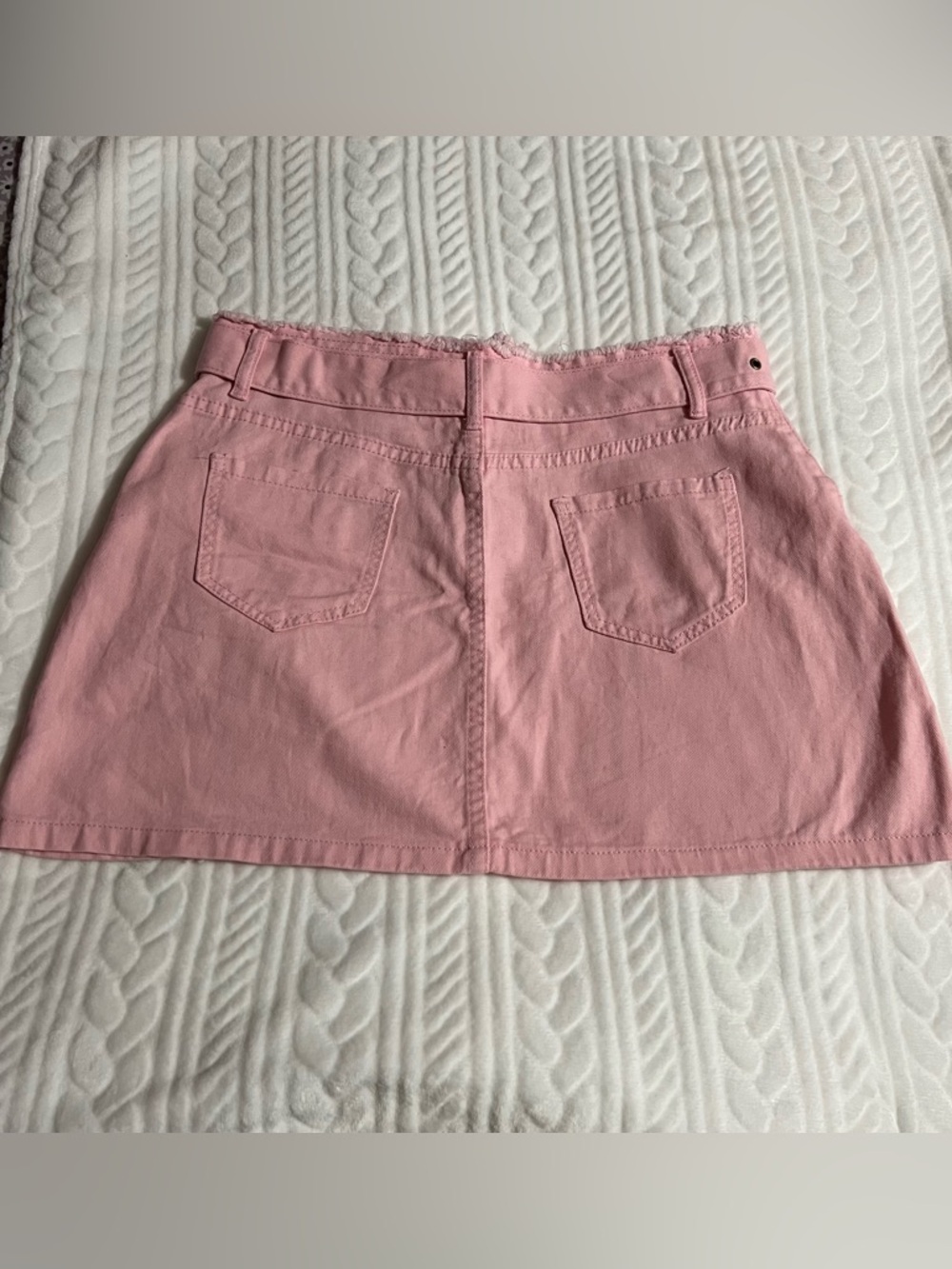 💗 SHEIN - Pink Belted‎ Mini Distressed Skirt - Picture 5 of 7